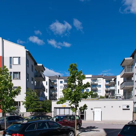 Rent this 2 bed apartment on Garnisonsvägen 31 in 587 50 Linköping, Sweden
