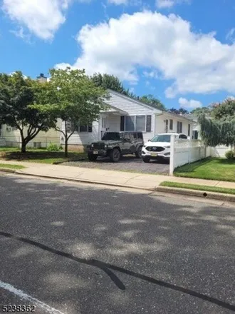 Rent this 3 bed house on 114 South 18th Avenue in Manville, NJ 08835