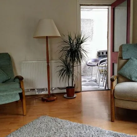 Rent this 2 bed apartment on 166 Calton Road in City of Edinburgh, EH8 8BS