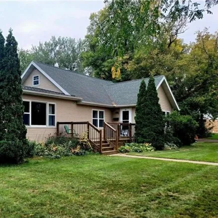 Image 1 - West 10th Street, Morris, MN 56267, USA - House for sale