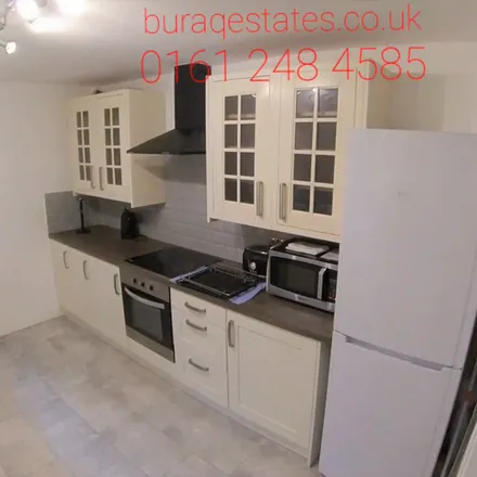 Image 1 - 2-38 Upper West Grove, Victoria Park, Manchester, M13 0BB, United Kingdom - Townhouse for rent