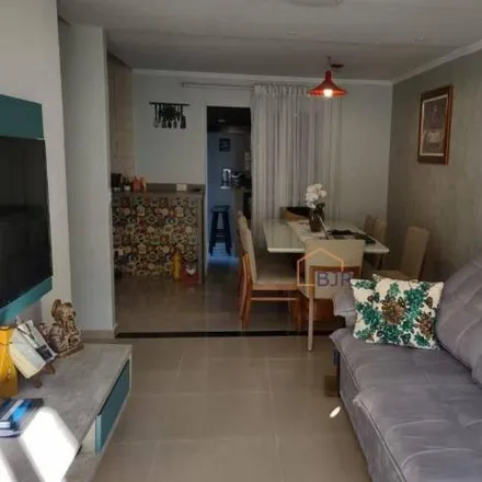 Buy this 4 bed house on Rua Manoel Pires Pereira in Ouro Fino, São José dos Pinhais - PR