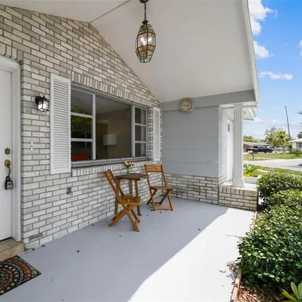 Image 3 - 5252 Mosaic Drive, Forest Hills, Holiday, FL 34690, USA - House for sale