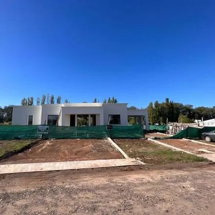 Buy this 3 bed house on 432 - Avenida Fernández Beschtedt in Partido de Luján, 6700 Buenos Aires