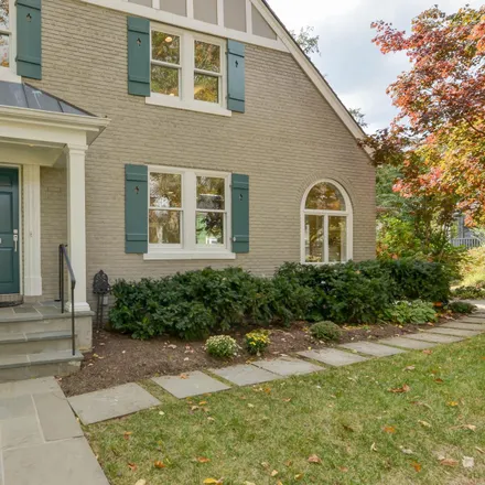 Image 2 - 4114 Stanford Street, Chevy Chase, MD 20815, USA - House for sale