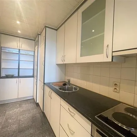 Rent this 2 bed apartment on Q8 Easy in Paleisstraat 9-11, 2018 Antwerp