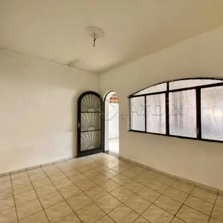 Rent this 4 bed house on Rua Ibitinga in Parque Universitário, Americana - SP