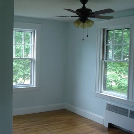 Image 7 - 6 Willow Park, Wellesley, MA 02481, USA - House for rent