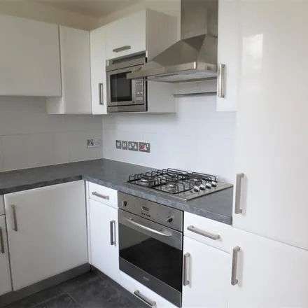 Rent this 2 bed apartment on 52 Grove Road in London, E3 5DU