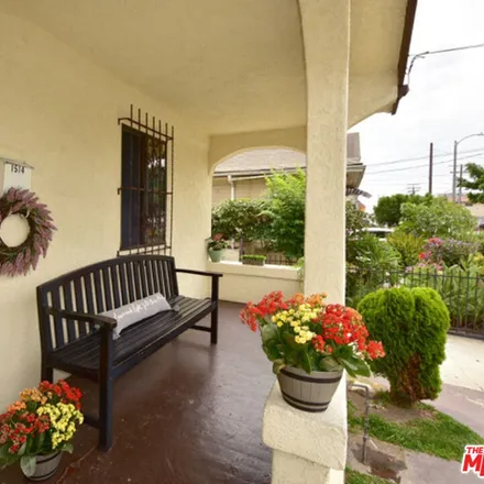 Image 5 - 1514 South New Hampshire Avenue, Los Angeles, CA 90006, USA - House for sale