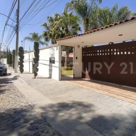 Buy this 5 bed house on Calle Paseo Misión de Tilaco in Tejeda, 76904 El Pueblito
