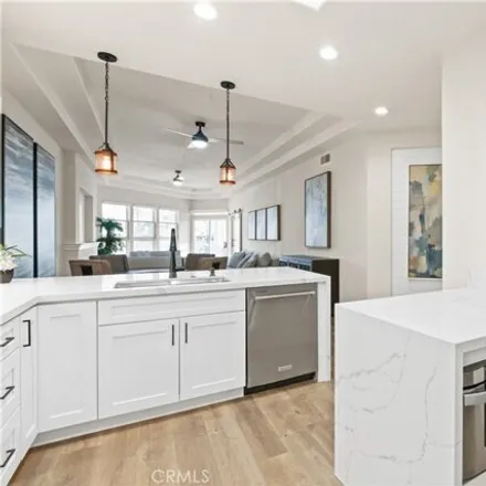 Image 6 - 2600 Newport Boulevard, Newport Heights, Newport Beach, CA 92663, USA - Condo for sale