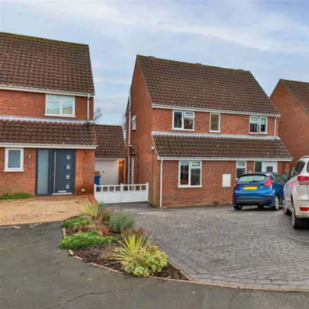 Buy this 4 bed house on Shearman Road in Hadleigh, IP7 5JW