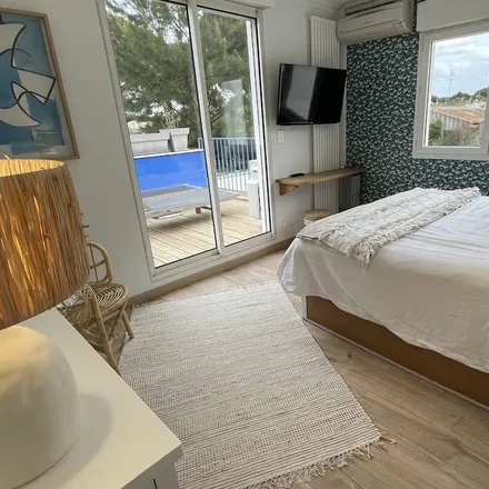 Rent this 5 bed house on 34280 La Grande-Motte