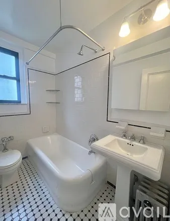 Image 4 - East 68th 3rd Avenue, Unit 8I - Apartment for rent