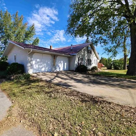 Buy this 3 bed house on 489 Center Street in Boscobel, Grant County