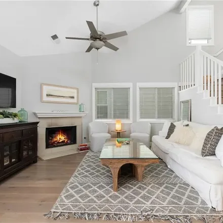 Rent this 2 bed apartment on 608 in 608 1/2 Poinsettia Avenue, Newport Beach