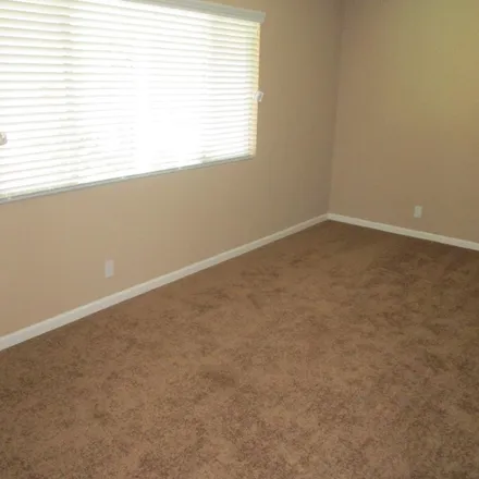 Rent this 3 bed apartment on Woodruff Medical Offices in 3816 Woodruff Avenue, Long Beach