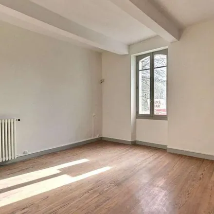 Rent this 3 bed apartment on LCL in Rue Henri IV, 81100 Castres