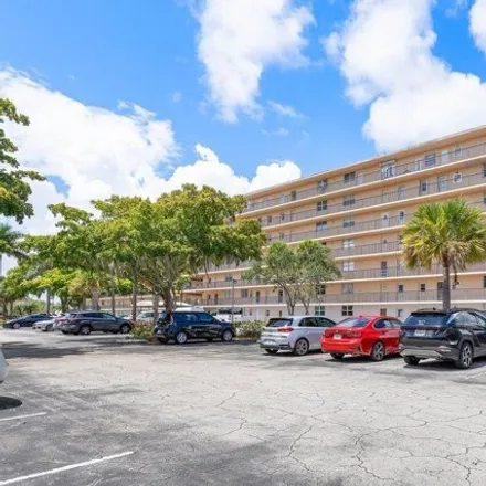 Buy this 2 bed condo on Ocean Breeze Golf & Country Club in Newcastle Street, Caribbean Key