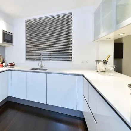 Image 2 - 8 Green Street, London, W1K 6RS, United Kingdom - Apartment for rent