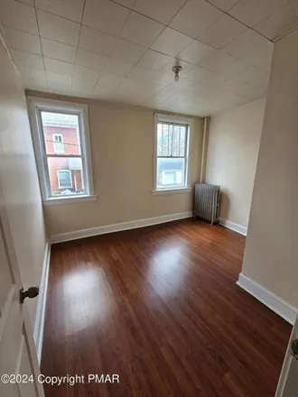 Image 4 - Berkheimer Tax Administrator, 50 North 7th Street, Uttsville, Bangor, PA 18013, USA - Apartment for rent