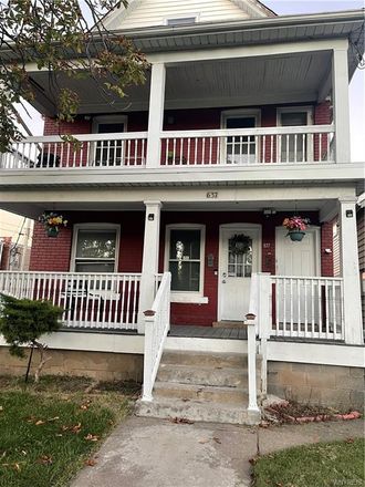 Rent this 4 bed townhouse on 637 17th Street in Niagara Falls, NY 14301