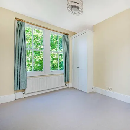 Image 4 - Carney's Community, Rosenau Road, London, SW11 4QX, United Kingdom - Apartment for rent