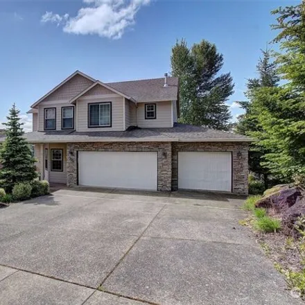 Buy this 5 bed house on 680 North R Street in Washougal, WA 98671