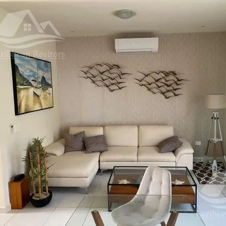 Rent this 3 bed house on Colegio de Bachilleres Plantel "Cancún 2" in Calle 28 Poniente, 77538 Cancún