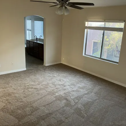 Image 4 - Willow Berry Avenue, North Las Vegas, NV 89031, USA - Apartment for rent