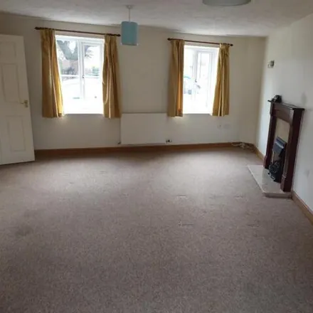 Image 3 - 5 Priory Court, Bridgwater, TA6 3NR, United Kingdom - Townhouse for rent