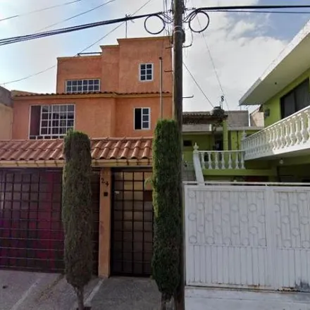 Buy this 3 bed house on Calle Puerto Cozumel in Colonia FOVISSSTE Río de Guadalupe, 07580 Mexico City