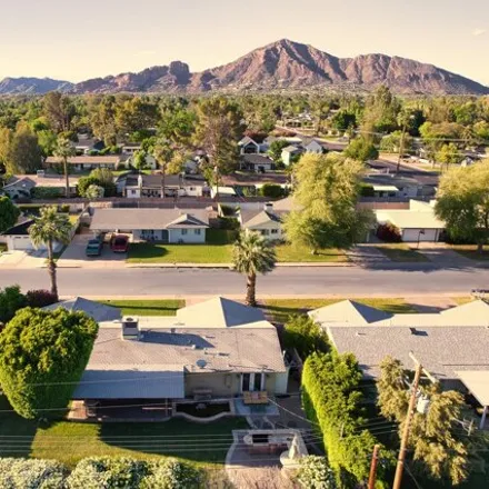 Image 4 - 5145 East Pinchot Avenue, Phoenix, AZ 85018, USA - House for sale