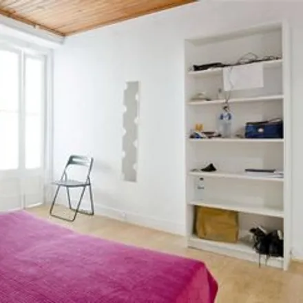 Rent this 4 bed room on Rua Passos Manuel