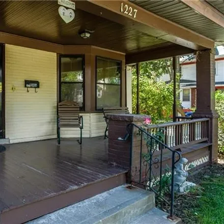 Image 4 - 1227 West 40th Street, Kansas City, MO 66160, USA - House for sale