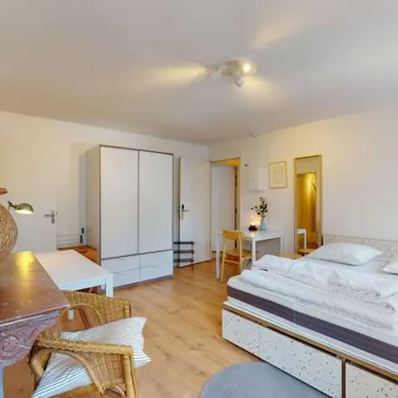 Image 3 - 32 Rue des Bois, 77300 Fontainebleau, France - Apartment for rent