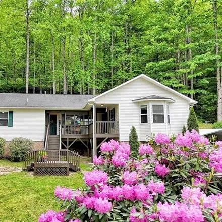 Buy this 3 bed house on 228 Kitty Lane in Haywood County, NC 28785