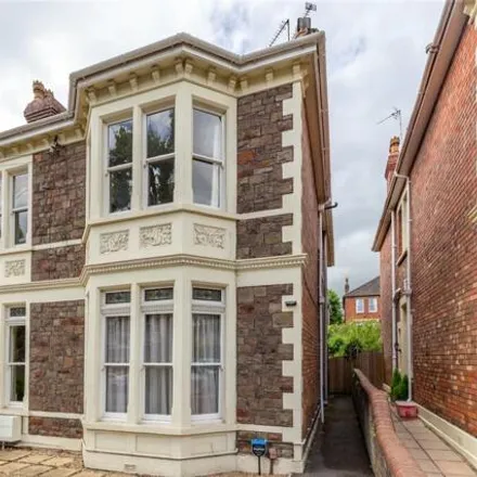 Rent this 2 bed room on 41 Cranbrook Road in Bristol, BS6 7BN