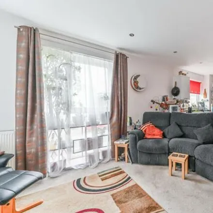 Buy this 2 bed apartment on Osborne Road in Thornton Heath, Surrey