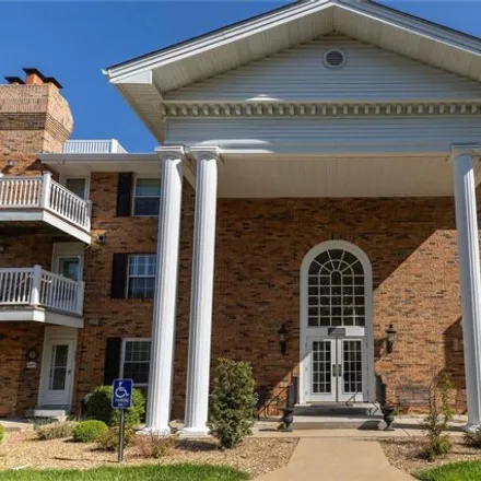 Buy this 2 bed condo on 312 Clayton Crossing Drive in Ellisville, Saint Louis County