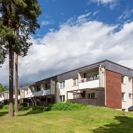 Rent this 4 bed apartment on Ungdomsboendet in Västerled 88, 811 50 Sandviken