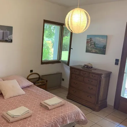 Rent this 3 bed house on 83470 Saint-Maximin-la-Sainte-Baume
