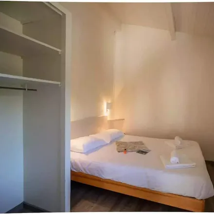 Rent this 1 bed apartment on Saint-Étienne-de-Baïgorry in Gaineko karrika, 64430 Donostei