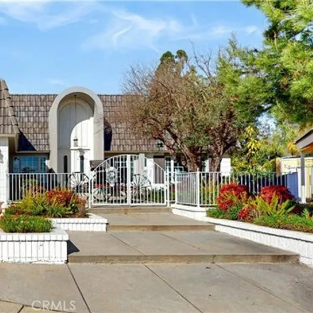 Buy this 4 bed house on California State University in Long Beach, East Anaheim Road