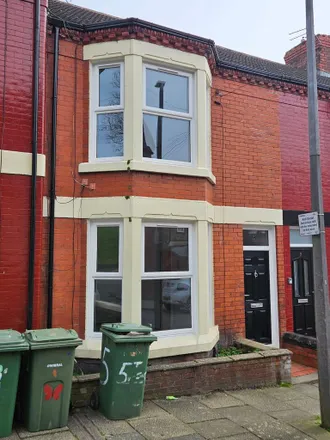 Rent this 3 bed townhouse on Park Road in Birkenhead, CH42 5NW