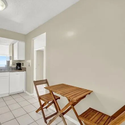 Image 6 - 7205 Thomas Drive, Panama City Beach, FL 32408, USA - Condo for sale