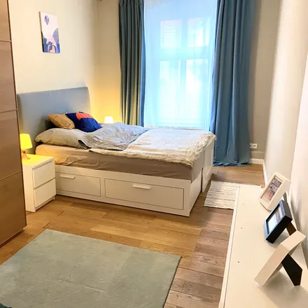 Rent this 2 bed apartment on Thaerstraße 33 in 10249 Berlin, Germany