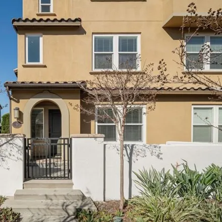 Rent this 3 bed house on 1094 East Corson Street in Pasadena, CA 91106