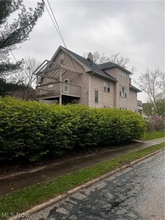 Image 2 - 16150 Hampstead Avenue, Shaker Heights, OH 44120, USA - House for sale